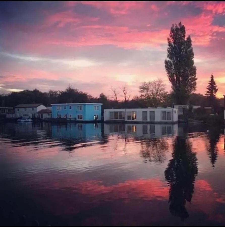 مبيت وإفطار أمستردام Amster Houseboat Bed Without Breakfast